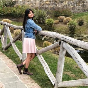 Meet your Posher, Alisha